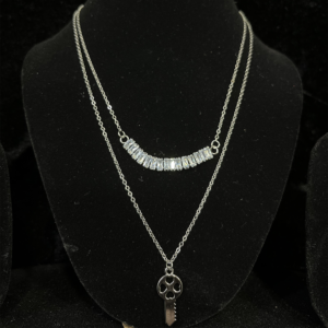 AD Multilayer Neckpiece